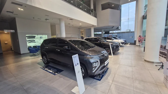 Area display lantai dasar showroom Hyundai BSD City